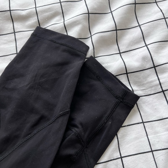 NWOT Lululemon 23” leggings black - Picture 4 of 9